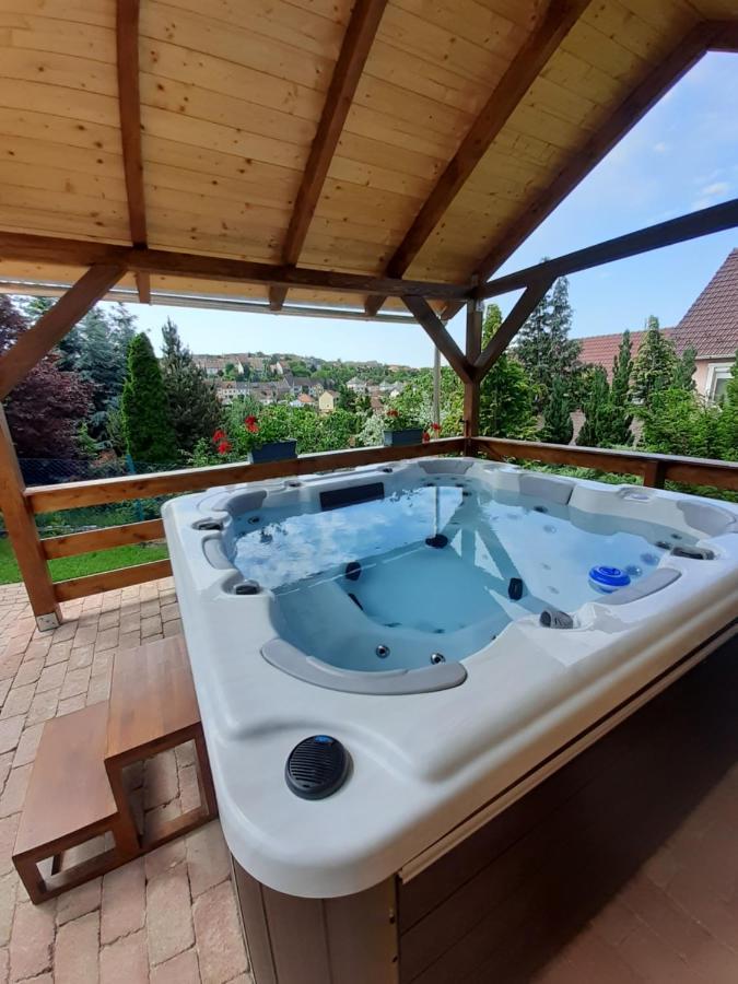 Flamingo Vendeghaz Bed & Breakfast Eger Exterior photo